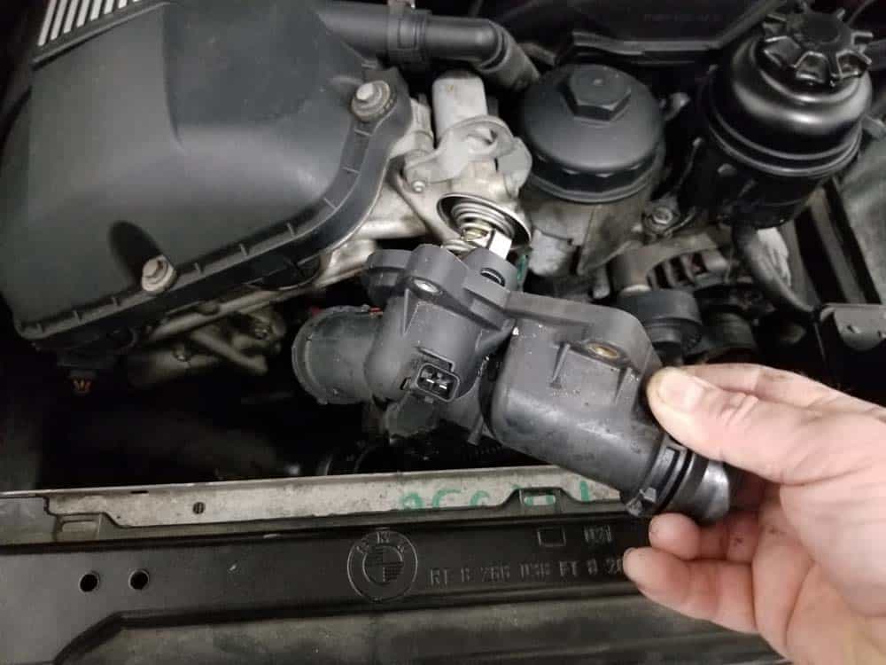 See U3546 repair manual